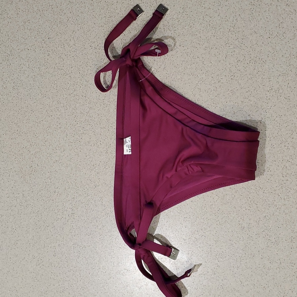 Seafolly Woman Brazilian Low-rise Bikini Bottom, Size US 10, NWOT